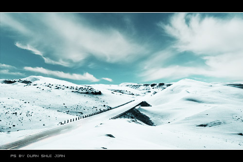沙漠变雪景