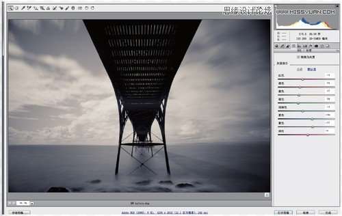 Photoshop快速制作黑白风格的风景照片