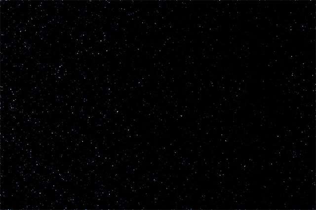 PS快速制作繁星 优图宝网 PS入门实例教程The effect after colorizing the stars. Image ? 2013 Photoshop Essentials.com
