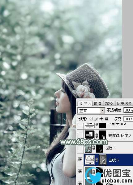 Photoshop打造柔和的古典墨绿色外景美女图片