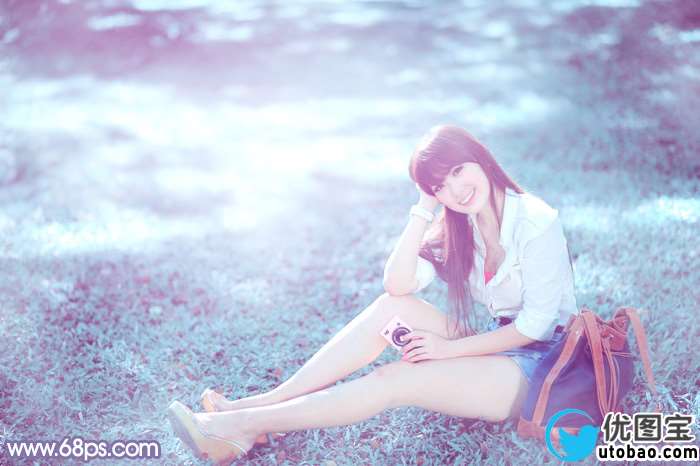 Photoshop给绿草中的美女加上梦幻的青色调