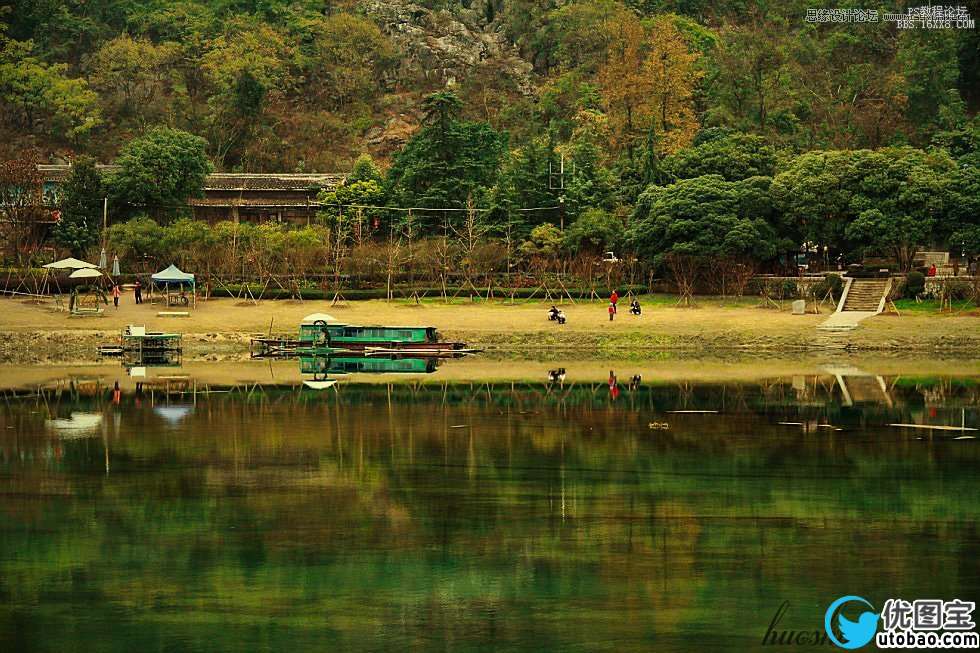 Photoshop结合滤镜纠正偏灰的风景照片