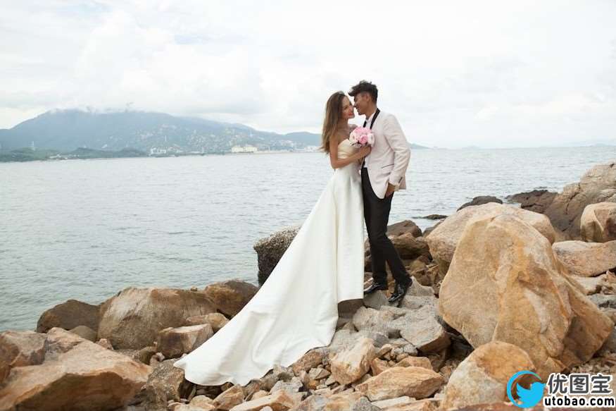 教你怎么调出海边婚纱照片质感暗色调效果_www.utobao.com