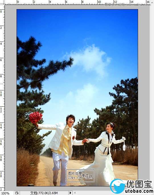 Photoshop调出清新蓝天外景婚纱照效果,PS教程,16xx8.com教程网