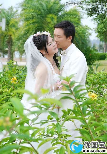 Photoshop调出外景婚片柔美黄色调,PS教程,16xx8.com教程网