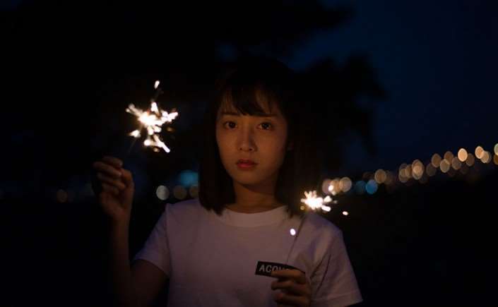 夜景人像，夜景照片调出梦幻亮丽色彩_www.utobao.com