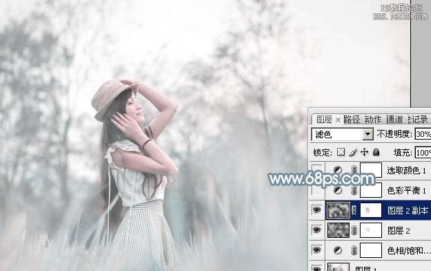 Photoshop给野外的美女加上梦幻的淡青色